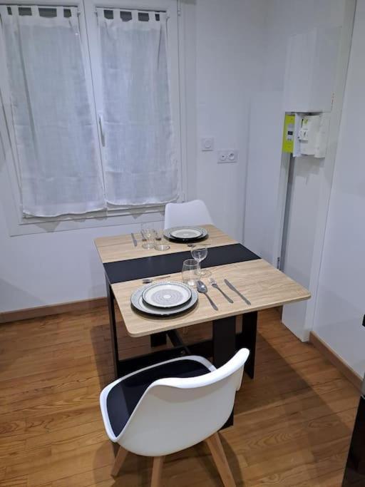 24H Course/Moto/ Oasis / Antares Apartment Le Mans Bagian luar foto