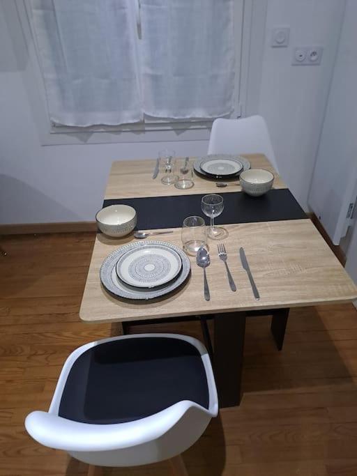 24H Course/Moto/ Oasis / Antares Apartment Le Mans Bagian luar foto
